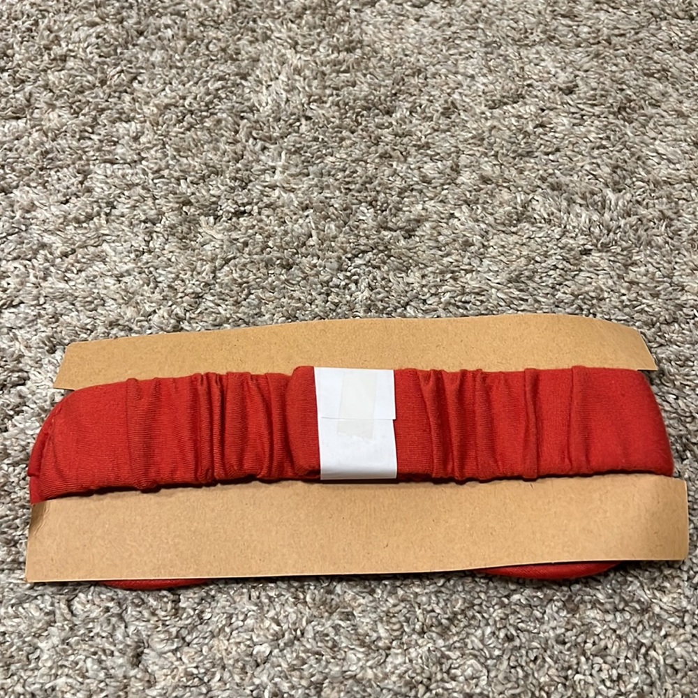 NWT pink face mask red crème and silver - Picture 2 of 2